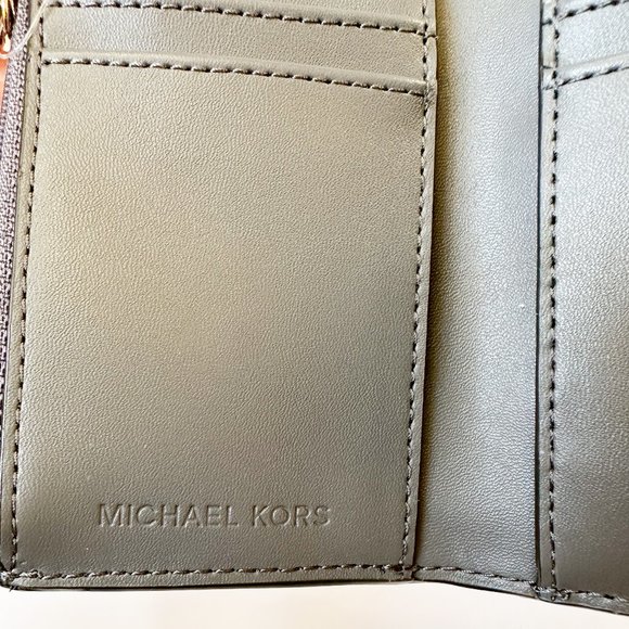 Michael Kors Carmen Medium Flap Bifold Wallet Embossed MK Signature Grey Multi - Picture 8 of 11